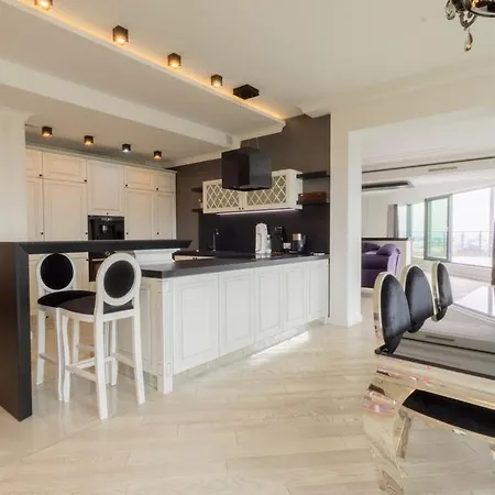 Penthouse Capital Towers Apartment