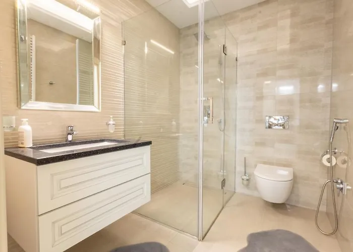 Penthouse Capital Towers Apartment *